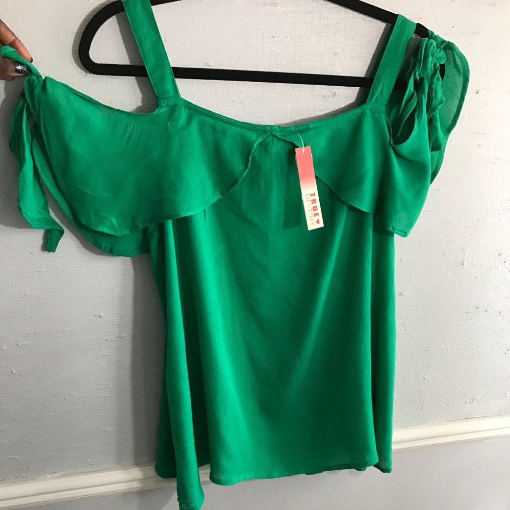 NWT True Destiny shirt